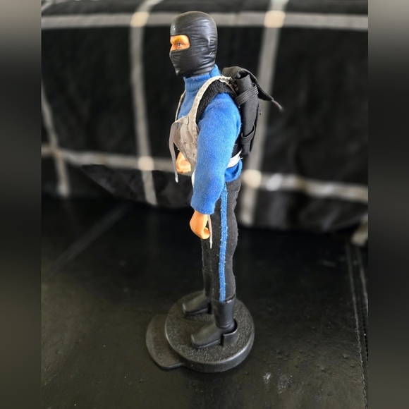Hasbro '92 GI Joe Snake Eyes Action Figure W/ Stand Backpack 11" EUC Collectible - Picture 3 of 7